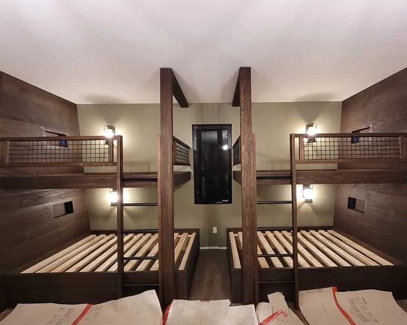 Built-in cabin bunk beds with guardrails